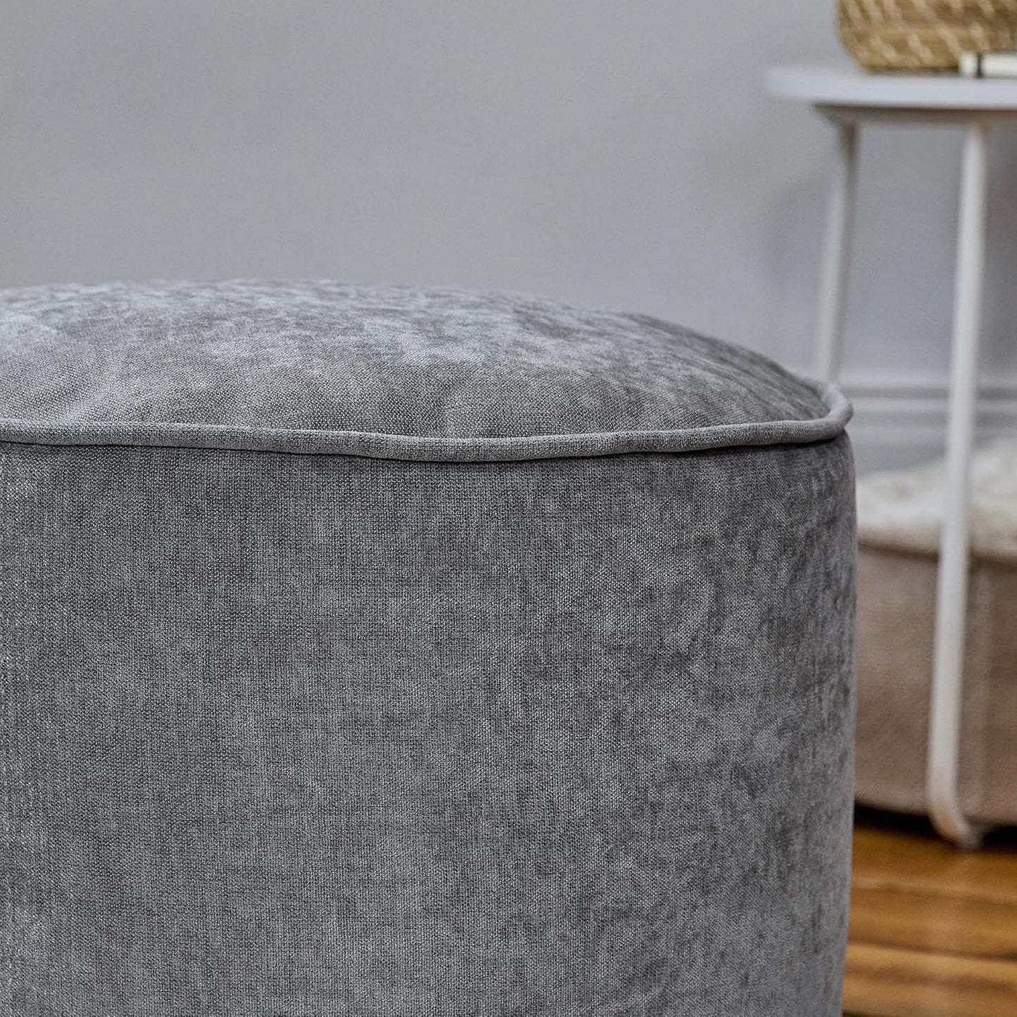 Icon Milano Hocker, Grau, Flauschiger Chenille Stoff, Samt Sitzsack, Sitzpuff, Pouf Hocker mit Füllung, Fußhocker für das Wohnzimmer, Deko Wohnzimmer